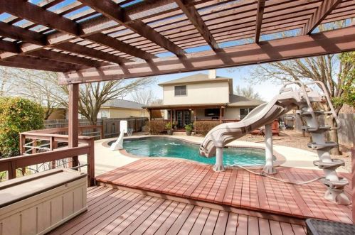 130 Brooke St, Monadale, TX 78634-5076