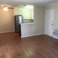 10334 Paramount Blvd, Downey CA  90241-2359 exterior