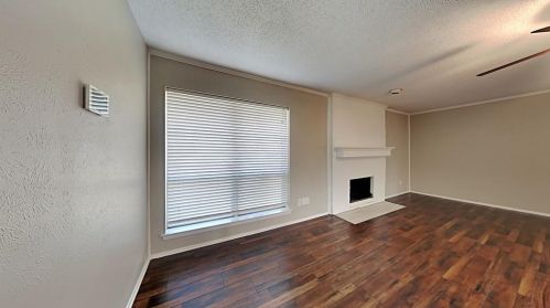 6312 Whitman Ave, Fort Worth, TX 76133-3421