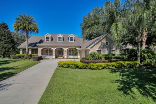 2204 Queen Jessica Dr, Lutz, FL 33549-5008