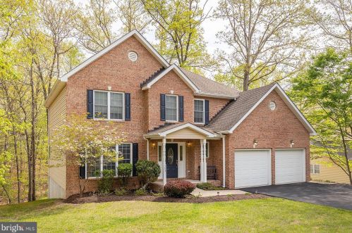 303 Northwood Cir, Cross Junction, VA 22625-2535