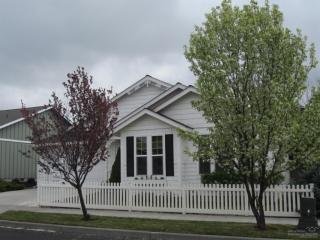 2580 Robinson St, Bend, OR 97701-6525