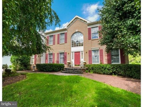 262 Cinnabar Ln, Yardley, PA 19067-5717