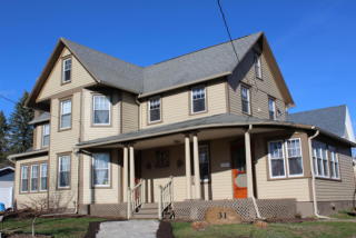 31 Parsonage St, Dallas, PA 18612-1020