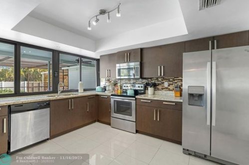 1831 56 Ave, Hollywood FL exterior