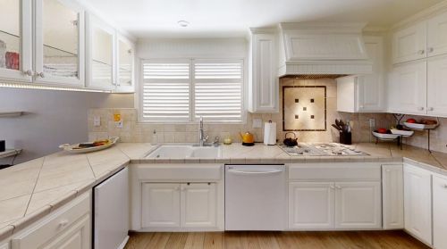 3960 Michelle Lynn Ct, Turlock CA  95382-8518 exterior