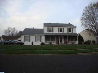 1012 Manor Ln, Langhorne, PA 19053-3529