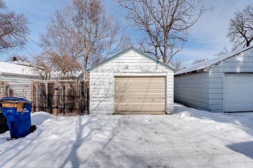 882 Bayard Ave, Saint Paul MN 55102-4002 exterior