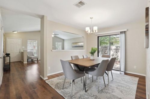 3900 Eskew Dr, Austin TX  78749-3260 exterior