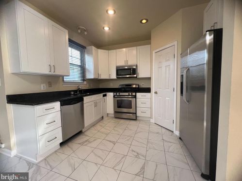 11640 Nellings Pl, Woodbridge VA  22192-7439 exterior