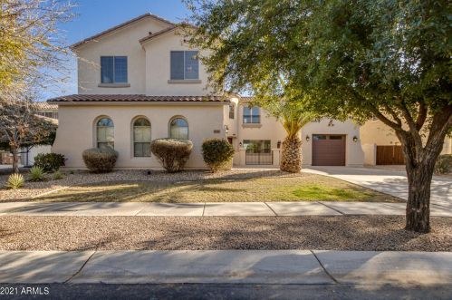 6211 Rochester Dr, Gilbert, AZ 85298-5746