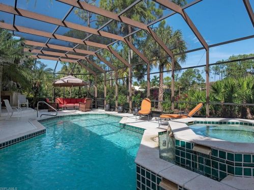 2517 Spicebush Ln, Naples, FL 34105-3020
