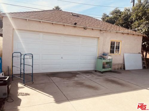 1604 Tucker St, Compton, CA 90221-1640