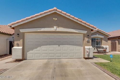 10436 Medlock Dr, Glendale, AZ 85307-4243