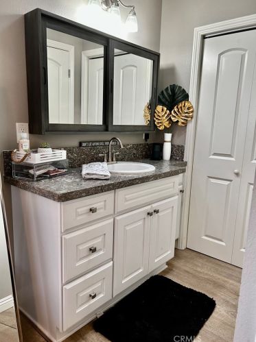 267 Revere Way, Newport Beach CA  92660-6160 exterior