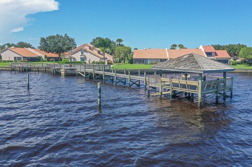 3308 Sandpiper Cir, Port Saint Lucie FL  34952-6102 exterior