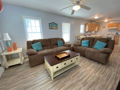 239 Ocean Ave, Point Pleasant Beach NJ  08742-3177 exterior