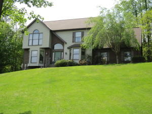175 Regency Dr, Oliphant Furnace, PA 15401-8981