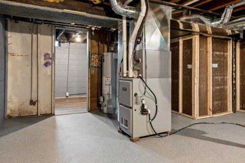 2708 69th St, Milwaukee WI  53219-2905 exterior