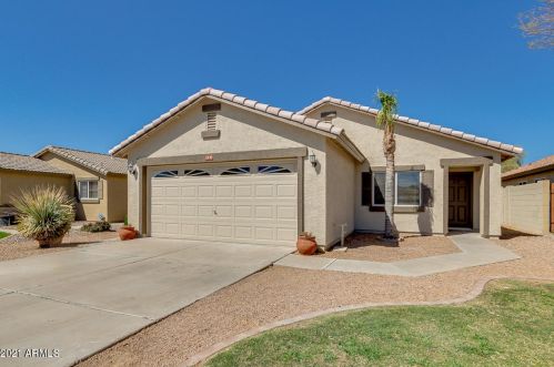 3590 Woodside Way, Gilbert, AZ 85297-7722