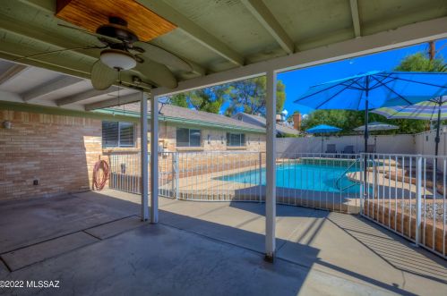 6840 Baker St, Tucson AZ  85710-2229 exterior