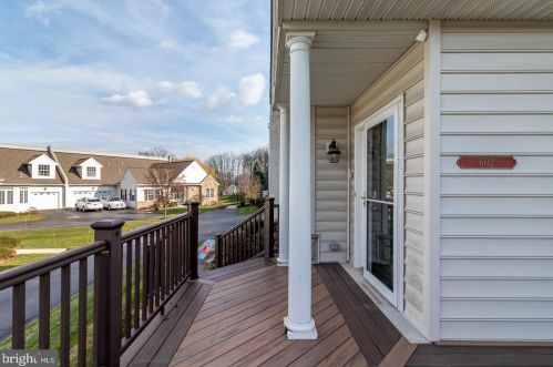 602 Churchill Ln, Boothwyn, PA 19060-1045