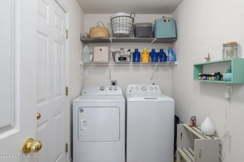 8 Waccamaw Way, Beaufort SC  29906-6002 exterior