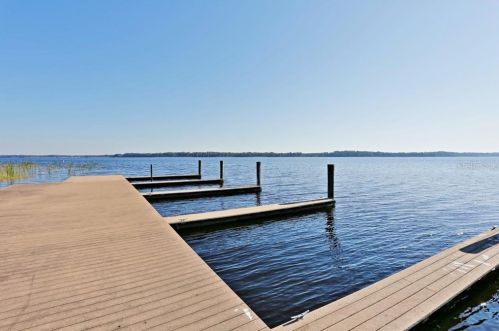 2641 Grand Lakeside Dr, Palm Harbor FL  34684-1028 exterior