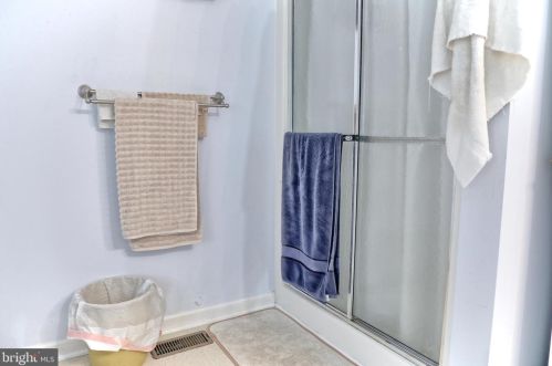 43 Wooten Ct, Dover DE  19904-3863 exterior