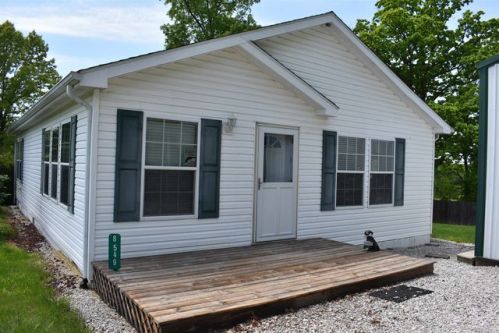 8549 Sycamore Rd, Plummer, IN 47424-5712