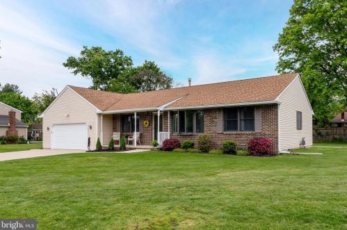 122 Blair Ln, Berlin Boro, NJ 08009-1162