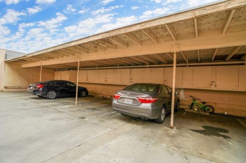 5414 Newcastle Ave, Van Nuys CA 91316-2015 exterior