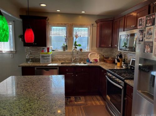 3 Griswold Ct, United States Coast Guard Ac CT  06320-5209 exterior