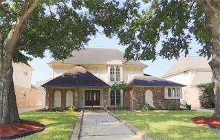 1302 Rustic Knolls Dr, Katy TX  77450-5010 exterior