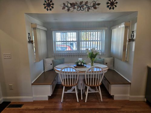 711 Hollis St, Nashua NH  03062-1331 exterior