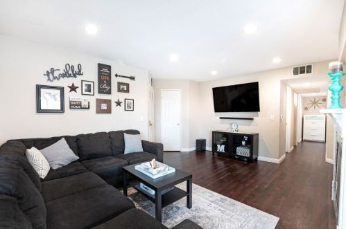 19806 Sandpiper Pl, Santa Clarita, CA 91321-4312