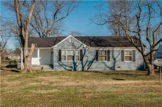 2310 Whipple Pl, Nashville, TN 37214-3031