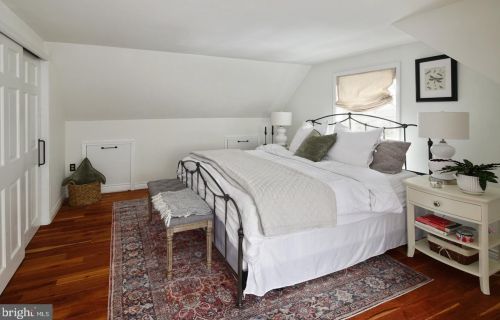 431 Weadley Rd, Norristown PA  19406-3747 exterior