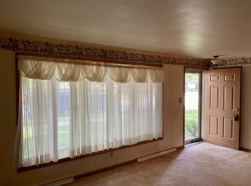 1501 Sue Ln, Green Bay, WI 54304-3334