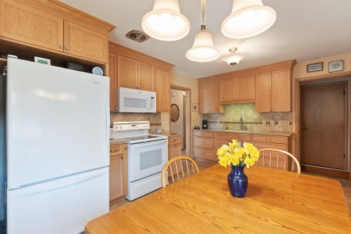 7534 53, Milwaukee WI 53223-4808 exterior