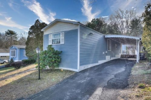 19 Cantaberry Ln, Coventry RI  02816-6903 exterior