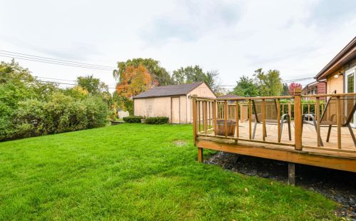 6371 Kinnickinnic Riv Pkwy, Milwaukee WI 53219-3015 exterior