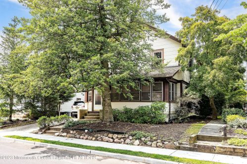 64 Spring St, Tinton Falls, NJ 07701-1819