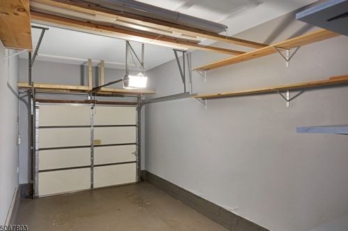 10 Olive Ct, Flemington NJ  08822-3037 exterior