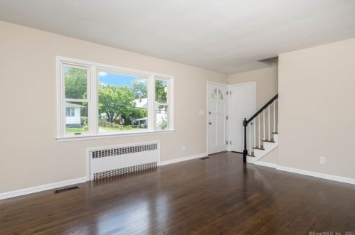 200 Greenwood St, Bridgeport, CT 06606-3823