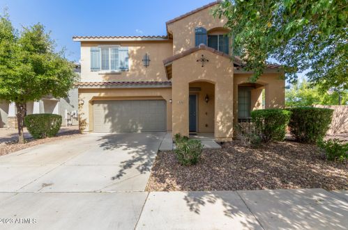 1751 Rochester Dr, Gilbert, AZ 85295-0623