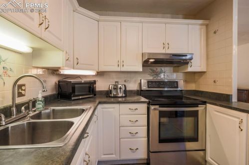 2940 Norwich Ave, Pueblo CO 81008-1434 exterior