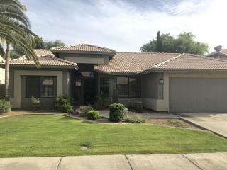 525 Sierra Madre Ave, Gilbert, AZ 85233-5843