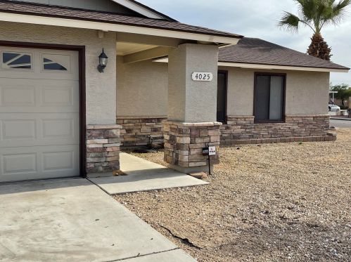 4025 Woodridge Dr, Glendale, AZ 85308-4128