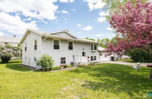 134 Palm St, Duluth, MN 55811-3414